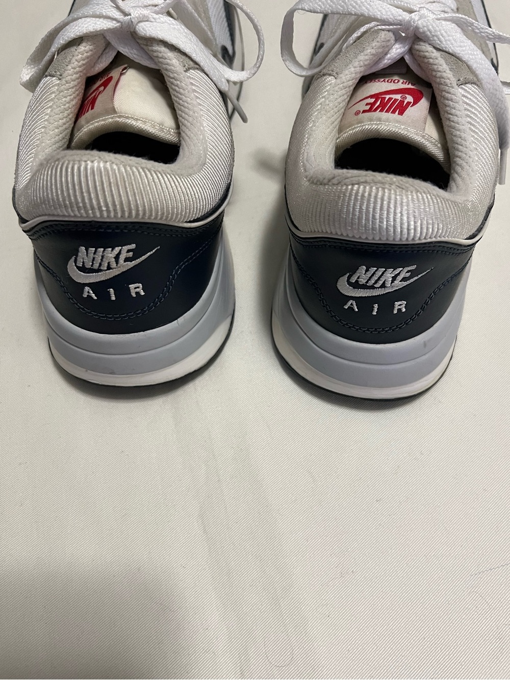 NIKE Air Odyssey Mens Sneakers 652989-104 - Picture 8 of 16